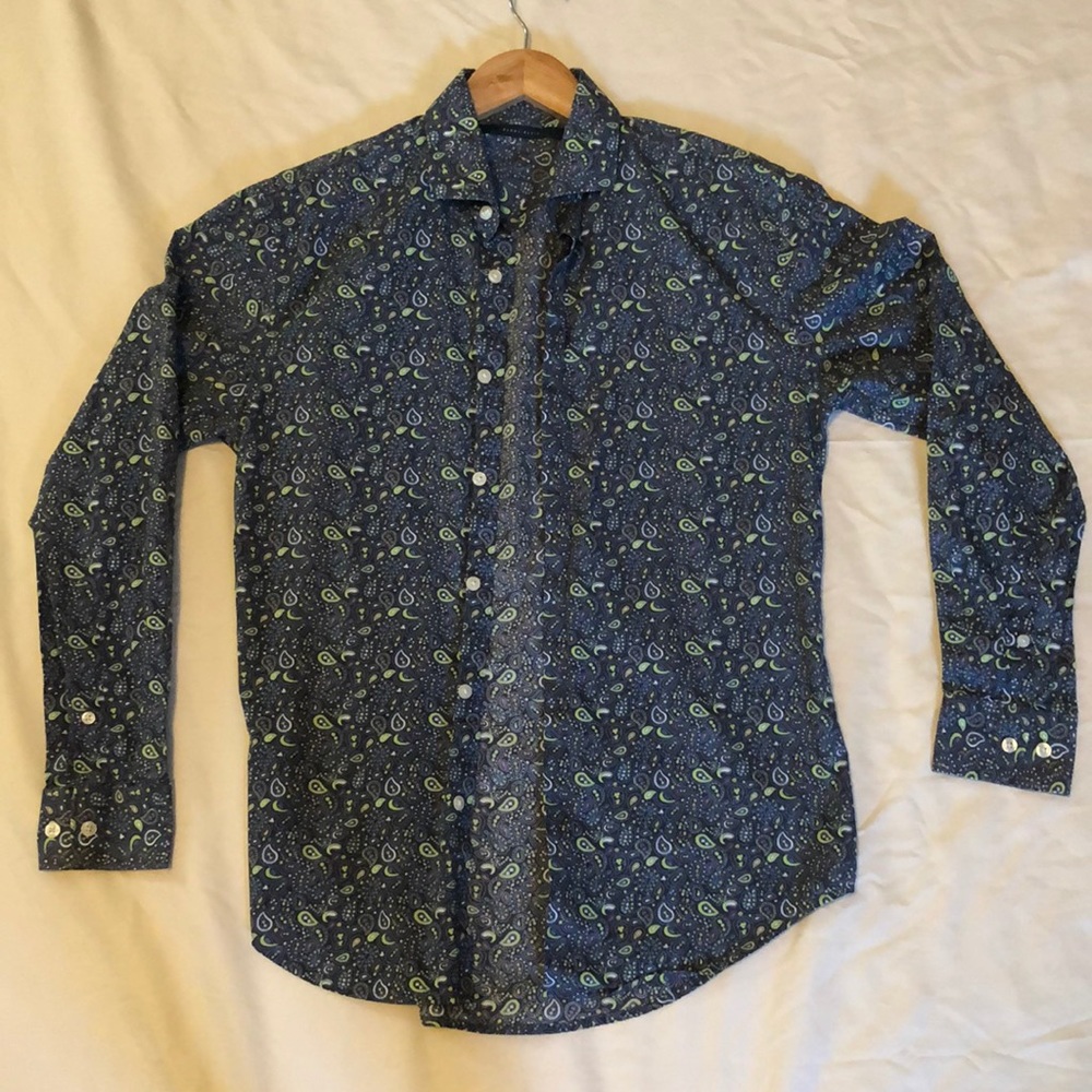 Perry Ellis size small paisley dress shirt
